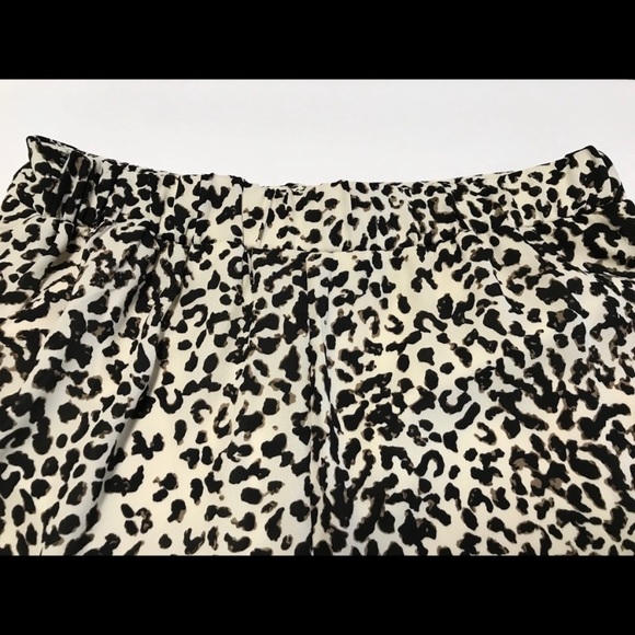 ASTR High Waist Cheetah Shorts - Picture 8 of 8